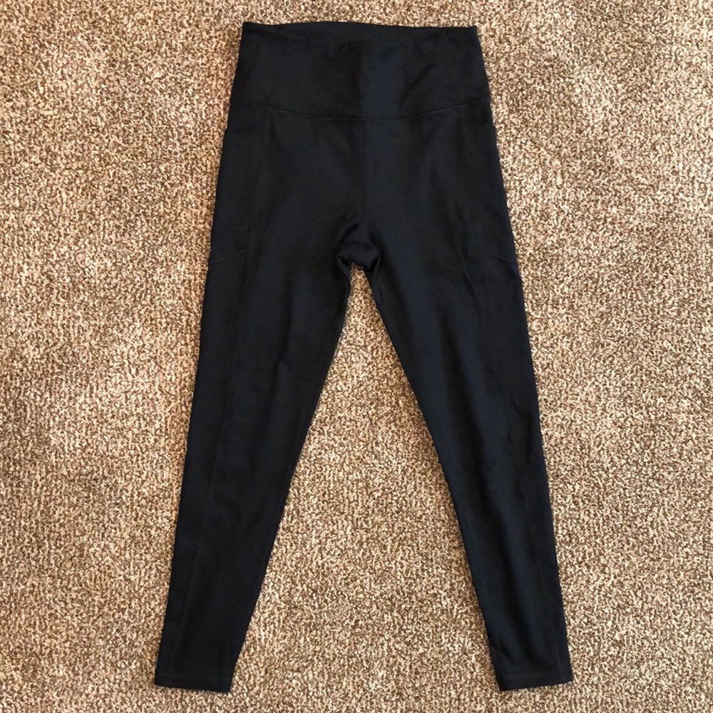 Victoria’s Secret Essential High Rise Leggings
